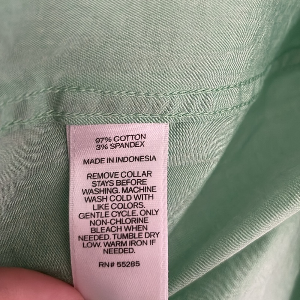 Express button down - Picture 4 of 4